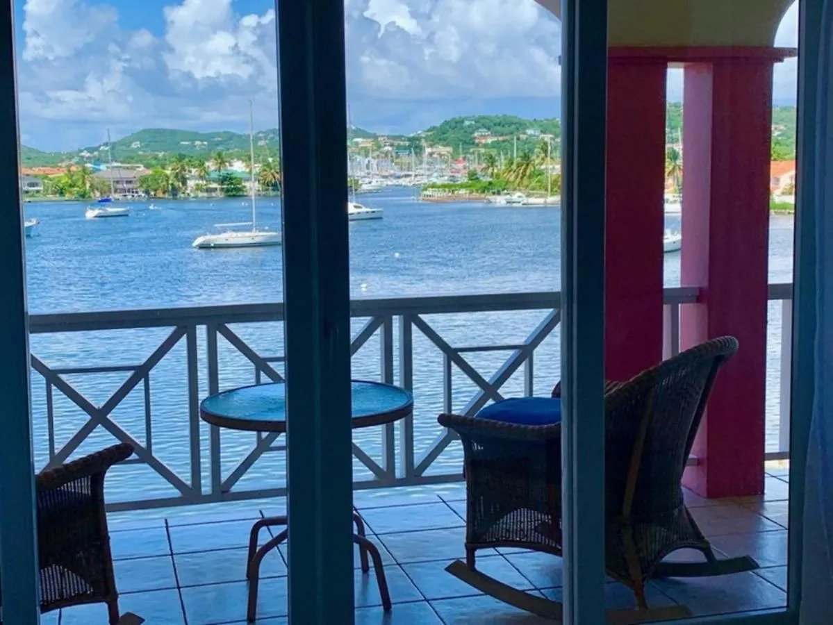 Harbour View Penthouse Apartment Gros Islet