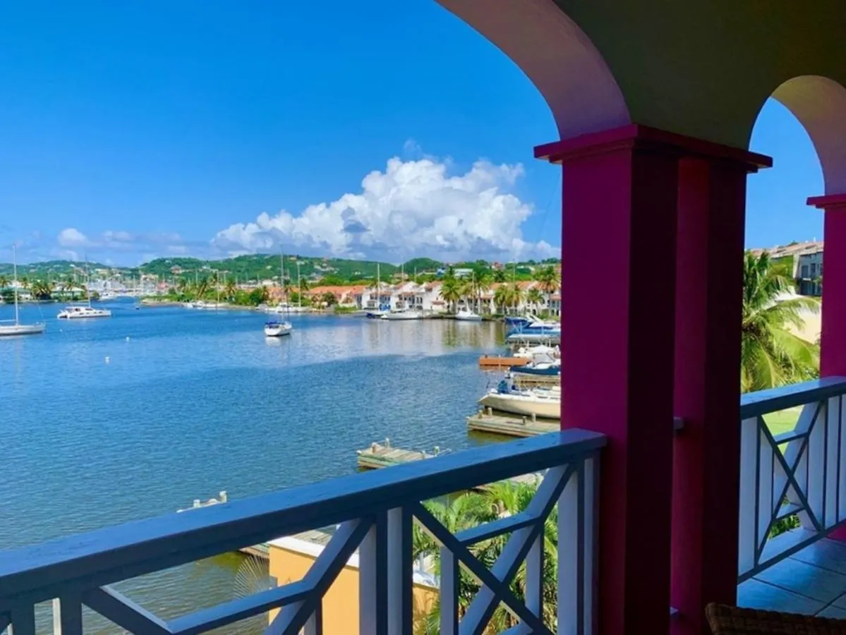 Harbour View Penthouse Apartment Gros Islet